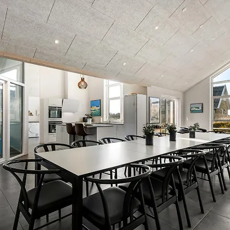Newly Built Luxury House Right By The Sea - Sj560 بيت للعطل *
