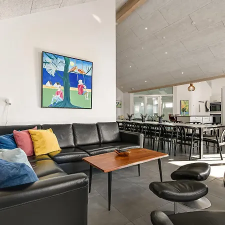 Newly Built Luxury House Right By The Sea - Sj560 *