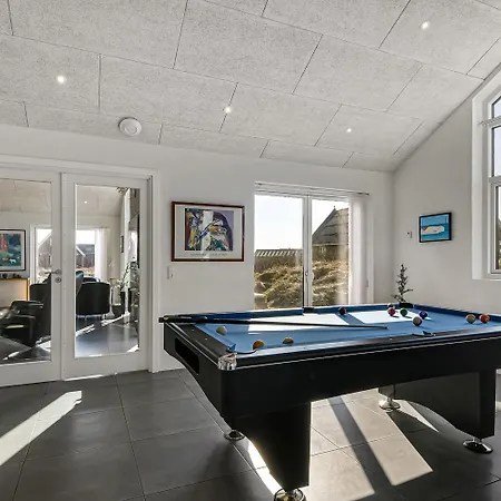 Hébergement de vacances Newly Built Luxury House Right By The Sea - Sj560 *