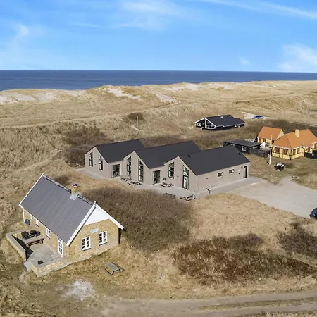Newly Built Luxury House Right By The Sea - Sj560 Vakantiehuis *